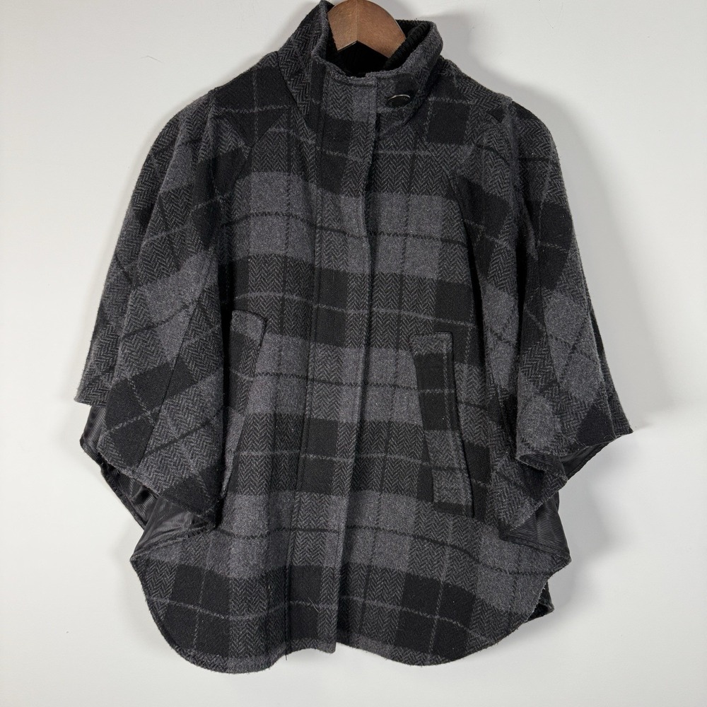 Women's Poncho Jacket Small Plaid Grey‎ Black Heritage 1981